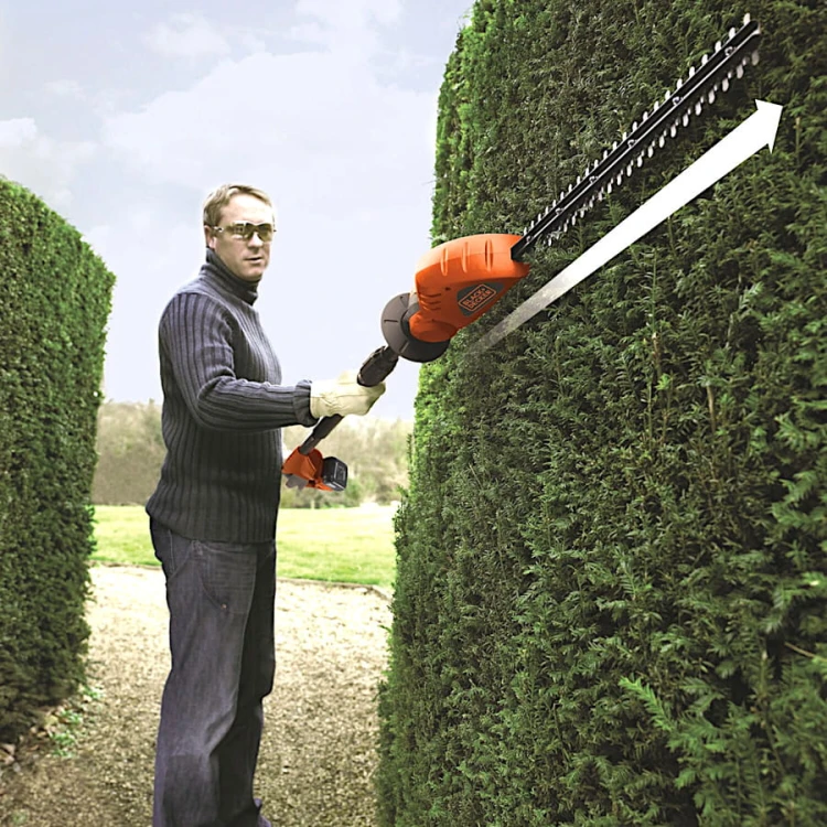 zastosowanie nożyc do żywopłotu  BLACK DECKER GTC1843LN