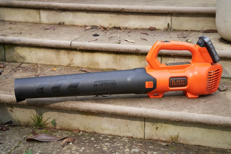 Dmuchawa ogrodowa BLACK DECKER BCBL200 zastosowanie