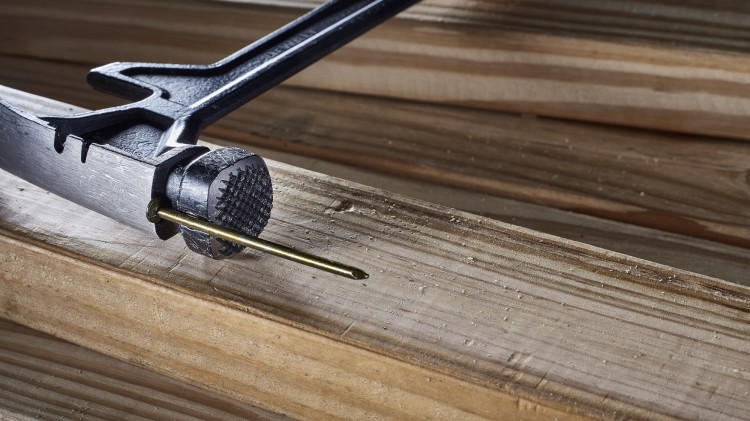 DEWALT DWHT51008 Młotek zastosowanie gwoździe