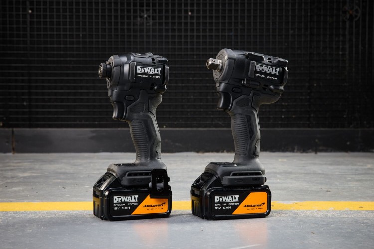 Dewalt McLaren DCK2224MP2T