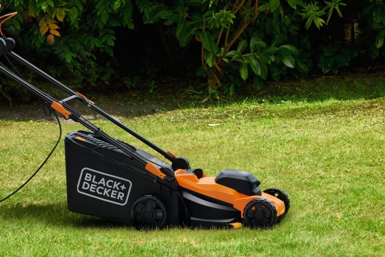 zastosowanie kosiarki Black Decker BEMWP340