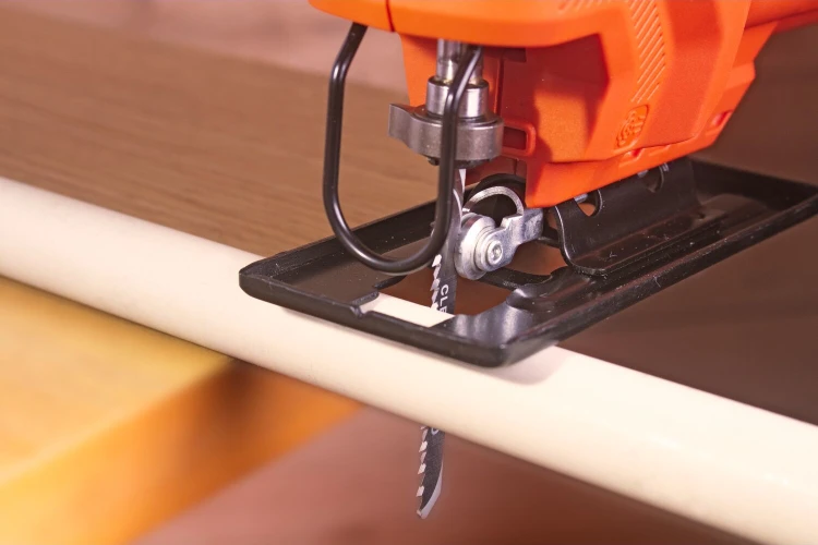 Zastosowanie wyrzynarki BES603 Black Decker