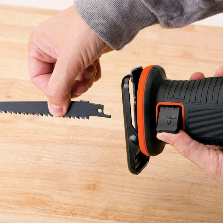 Zdjęcie podglądowe piły szablastej akumulatorowej Black Decker BDCR18M1