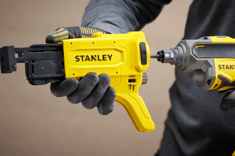 Podajnik do wkrętów do płyt g-k STANLEY SFMCF6001 zastosowanie