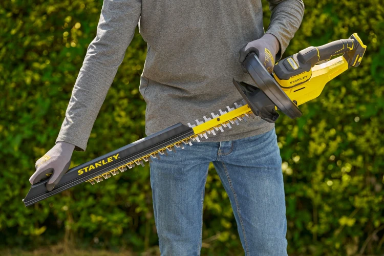 Zastosowanie nożyc 55cm Stanley STCHT8255B
