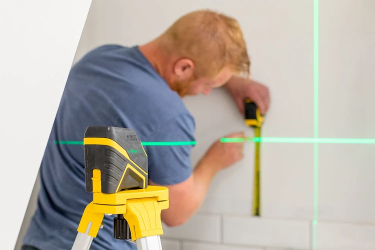 Zastosowanie STANLEY FatMax Lasera krzyżowego zielonego FMHT77586-1