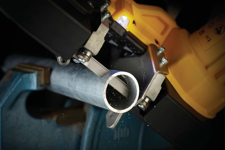 Zastosowanie DeWALT DT8460 Zestawu Brzeszczotów 4szt. 835mm
