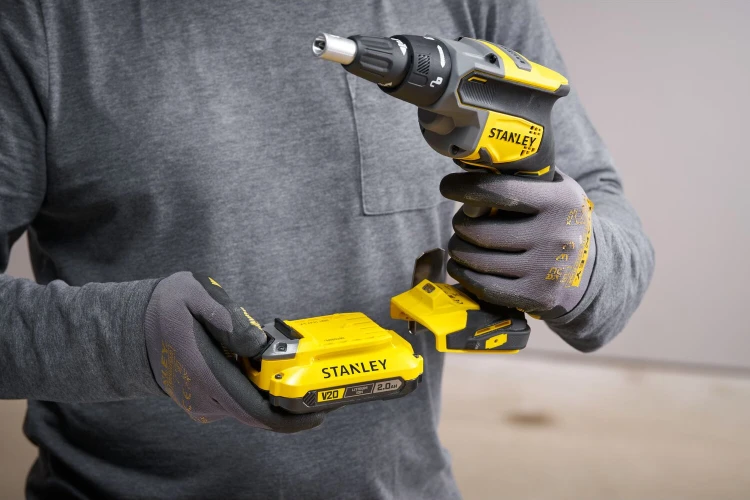 zastosowanie wkrętarki do g-k Stanley SFMCF600