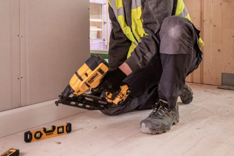 DeWALT Gwoździarka akumulatorowa bezszczotkowa 18V body DCN660N Zastosowanie