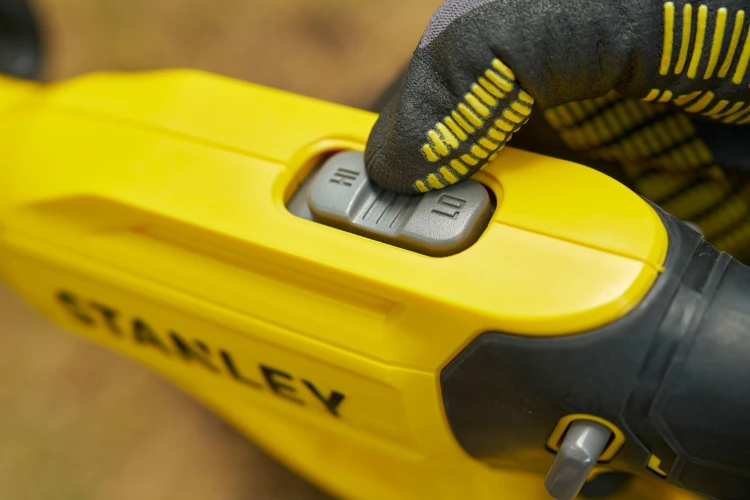 Podkaszarka żyłkowa Stanley V20 STCST933M1 Zastosowanie