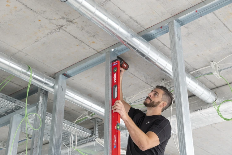 Poziomica z uchwytami BIG REDM3 200 cm SOLA 01816701 Zastosowanie