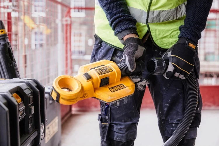 zastosowanie systemu odsysania pyłu Dewalt DWH050