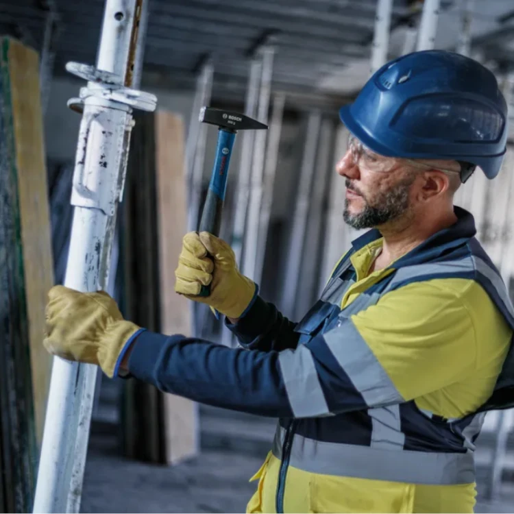 Zastosowanie młotka ślusarskiego BOSCH 300g stal węglowa trzonek