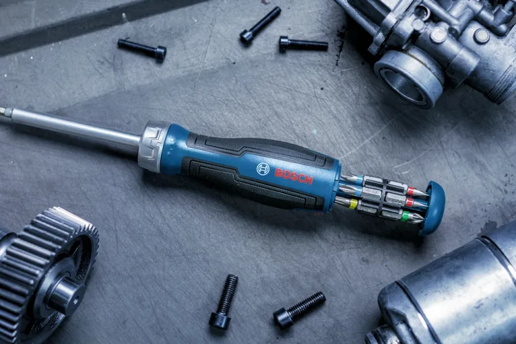 Wkrętak + 12 bitów Bosch 1600A039PK Zastosowanie