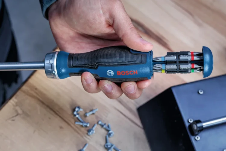 Wkrętak + zestaw bitów Bosch 1600A039PK Zastosowanie