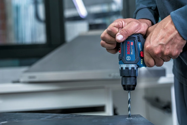 Wiertarko wkrętarka Bosch PRO GSB12V-32 - zastosowanie