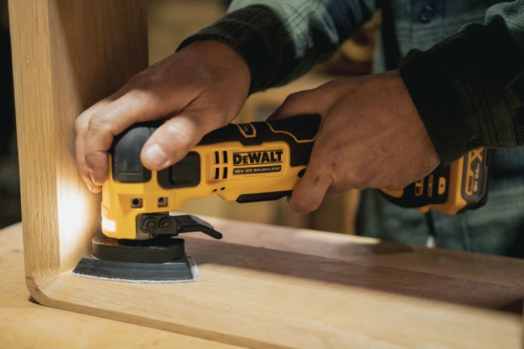 DeWALT Akumulatorowe narzędzie wielofunkcyjne 18V DCS358NT /body/ Walizka Zastosowanie