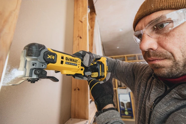 DeWALT narzędzie wielofunkcyjne 18V DCS359NT /body/ Zastosowanie