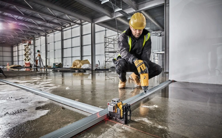 zastosowanie lasera krzyżowego DEWALT DCE089D1R