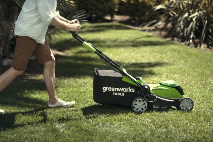 GREENWORKS G40LM41 Kosiarka akumulatorowa 40V