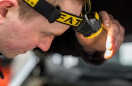 STANLEY FMHT81509-0 Latarka czołowa FatMax 200 lumenów