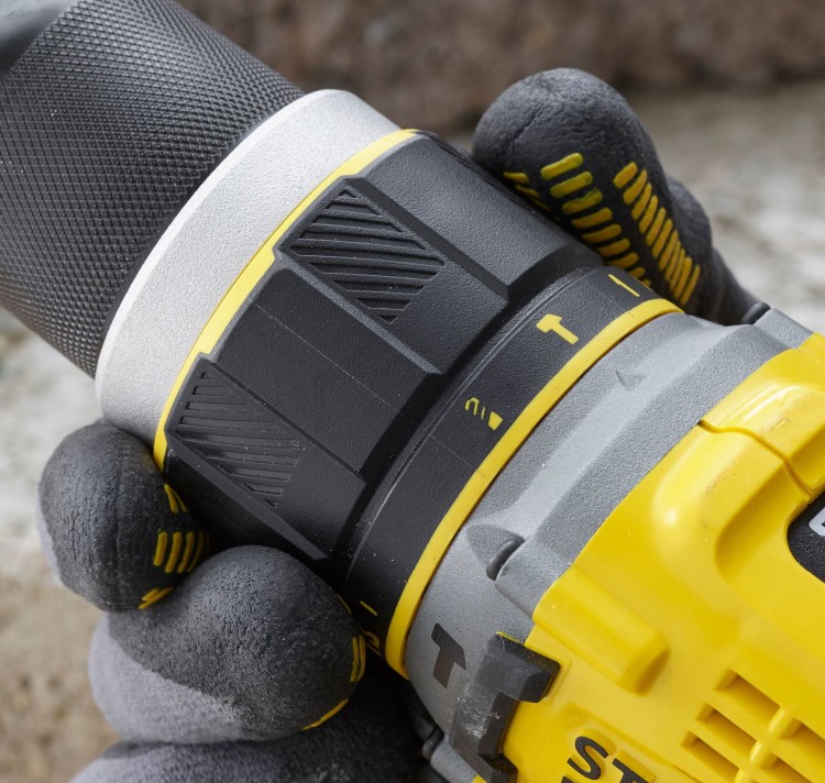 STANLEY SFMCD721M2K Wkrętarka udarowa