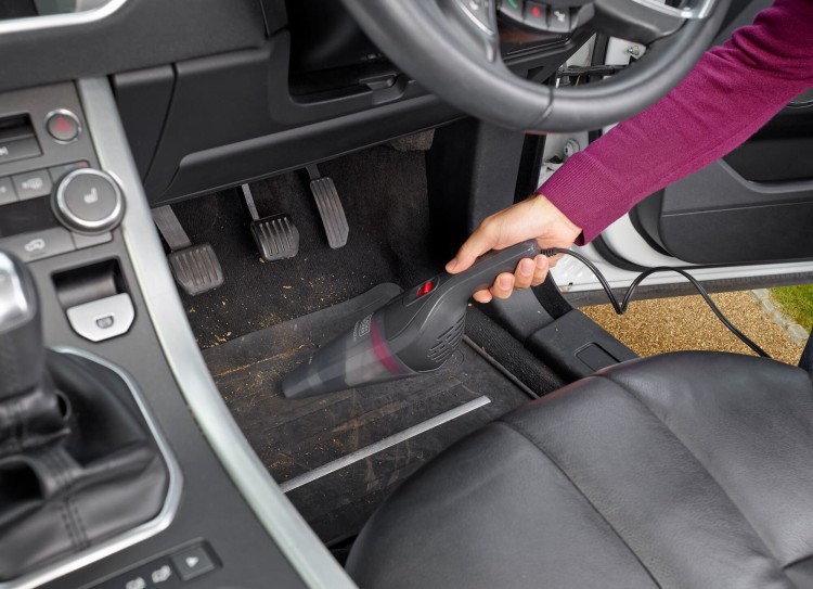 BLACK DECKER Odkurzacz samochodowy