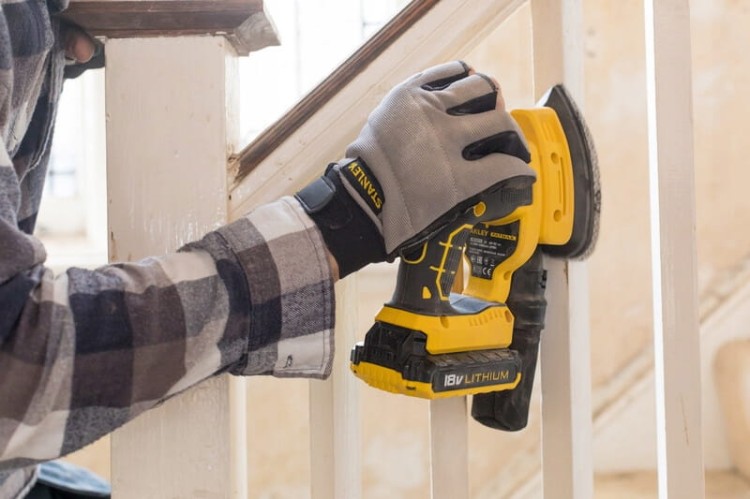 Szlifierka oscylacyjna 18V