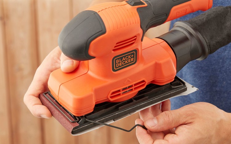 BLACK DECKER BEW220
