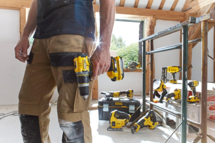 STANLEY SFMCS300B Piła szablasta 18V