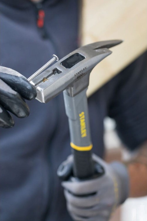 STANLEY STHT0-51311 Młotek ciesielski fiberglass