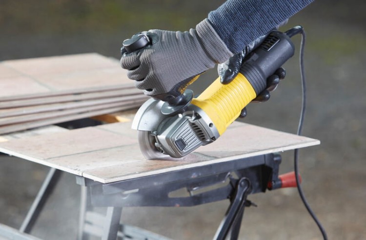 zastosowanie szlifierki kątowej 125mm STANLEY FMEG220