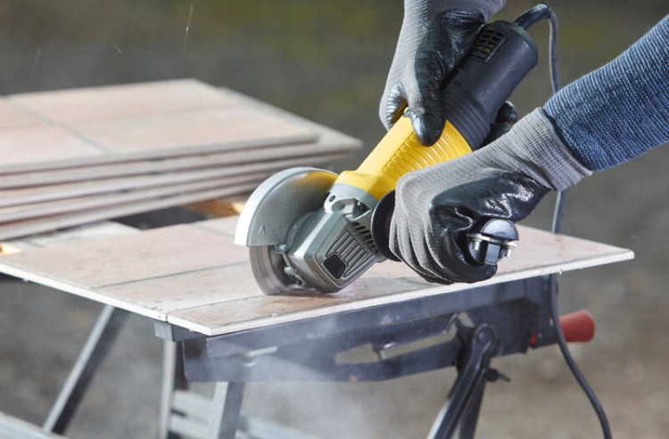 zastosowanie szlifierki kątowej 850W STANLEY FMEG220