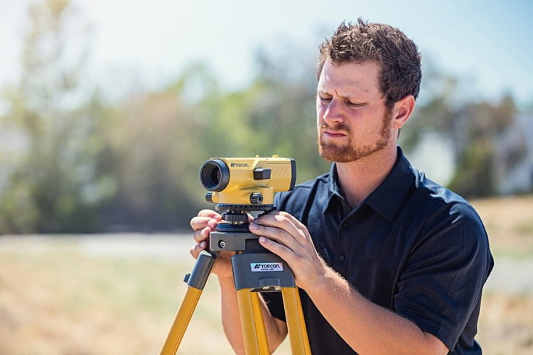 TOPCON AT-B4A Niwelator  zastosowanie