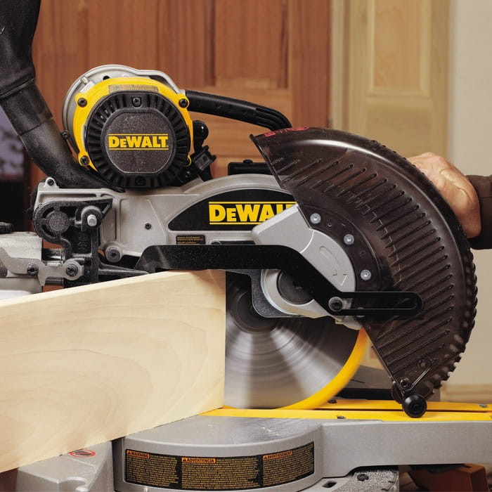DEWALT DW717XPS pilarka ukosowa 250mm XPS - Zastosowanie