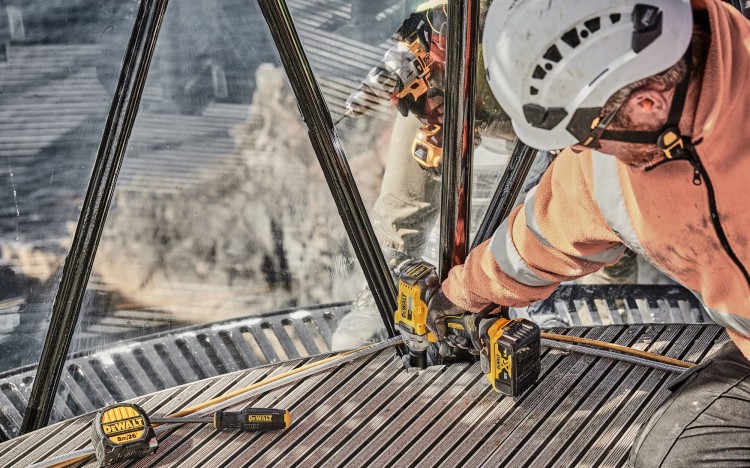 DEWALT DWHT62056