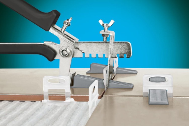 Zastosowanie szczypiec RUBI 02847