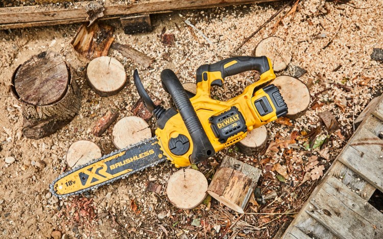 Zastosowanie pilarki DEWALT DCM565N