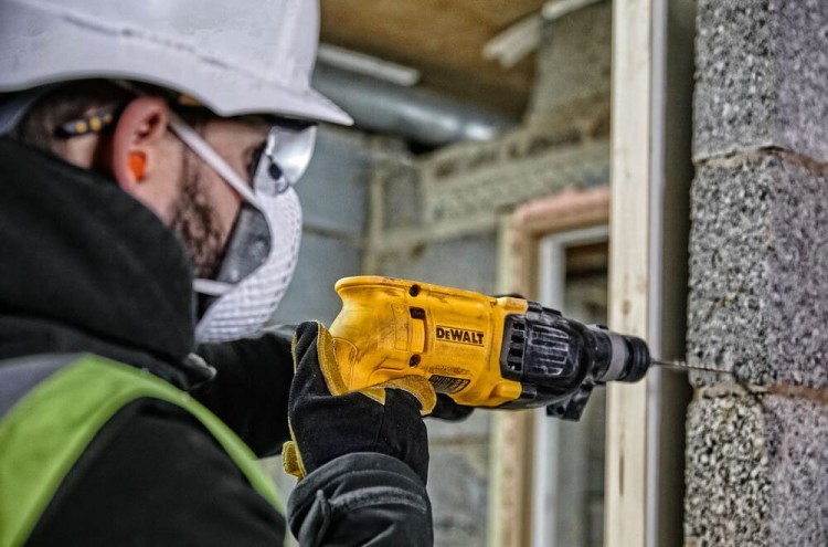 DeWalt D25033K młotowiertarka udarowa sds+