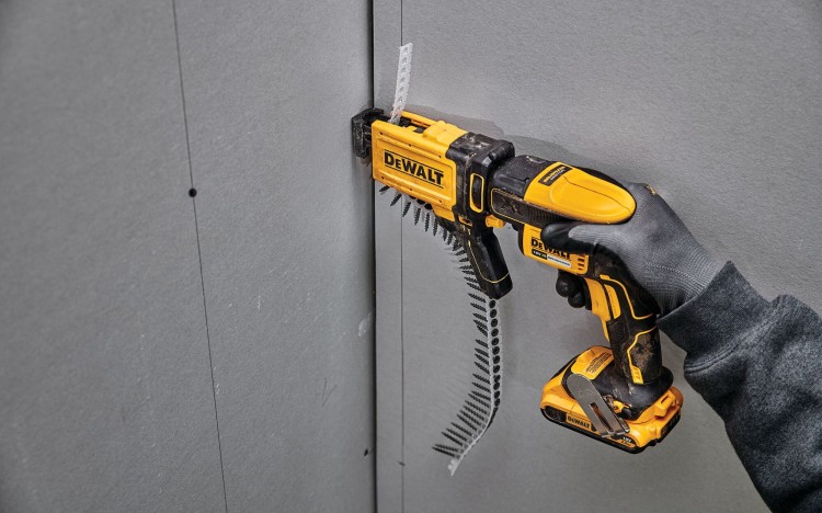 DEWALT DCF6202