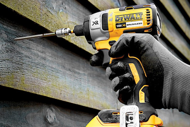 Zakrętarka DCF887 DEWALT