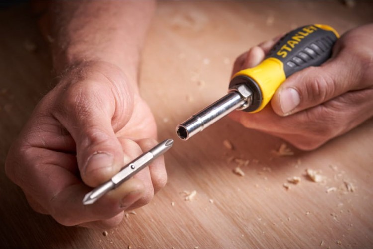 Wkrętak sześciofunkcyjny - Zastosowanie