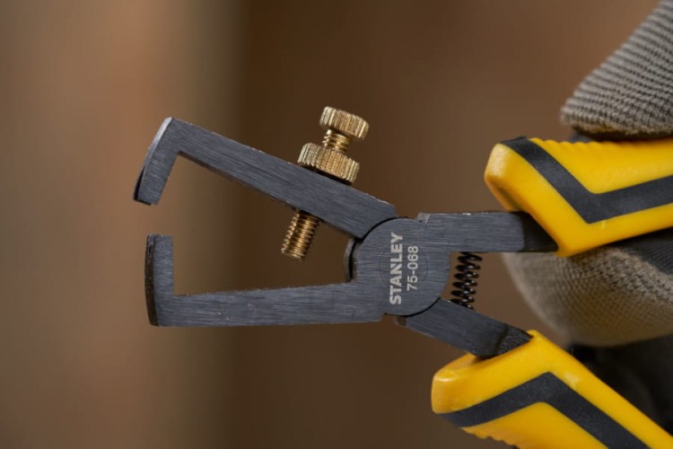 Szczypce do zdejmowania izolacji Control-Grip 150mm