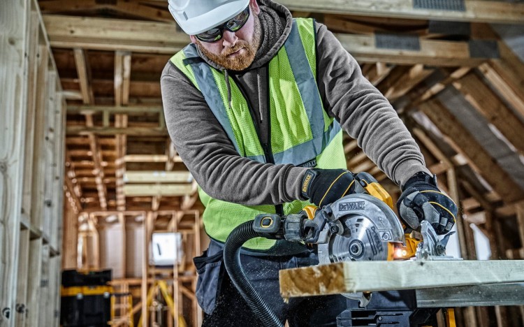 DEWALT DCS570NT
