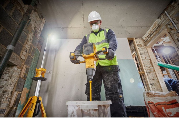 DEWALT DCD240N