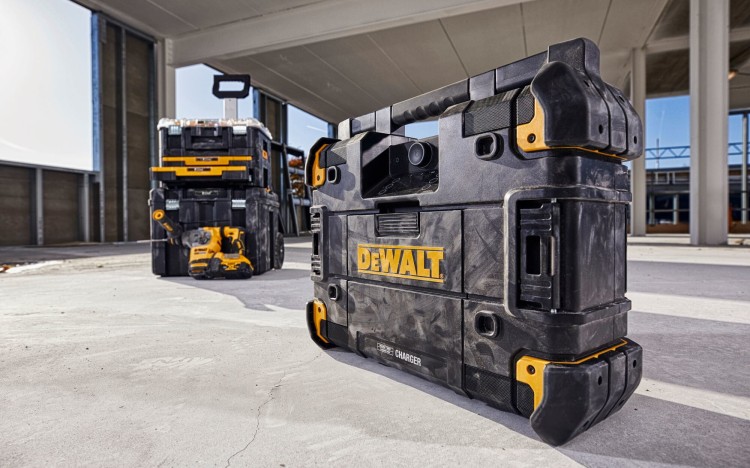 DEWALT DWST1-81078 Radio