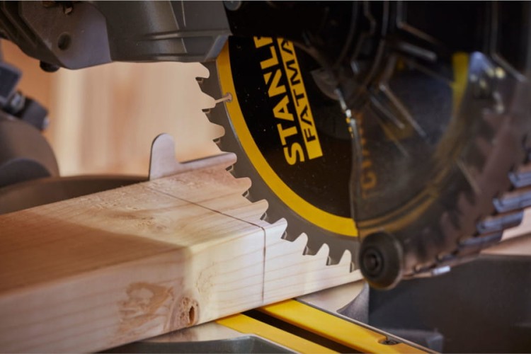 STANLEY SFMCS701M1 Pilarka