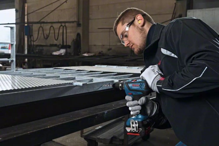 BOSCH GSR 18V-28