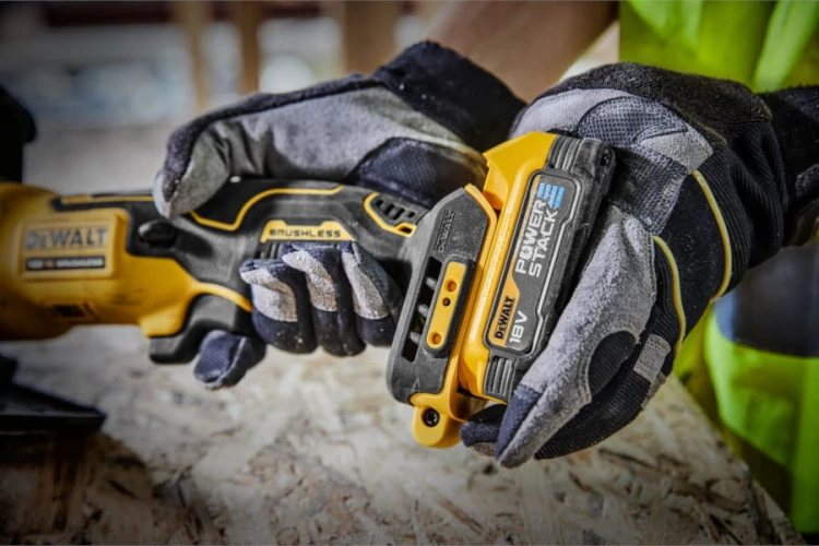 Zastosowanie DEWALT DCS571E1T