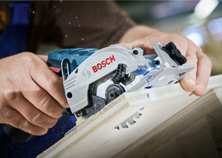 BOSCH GKS 12V-26 2.0Ah